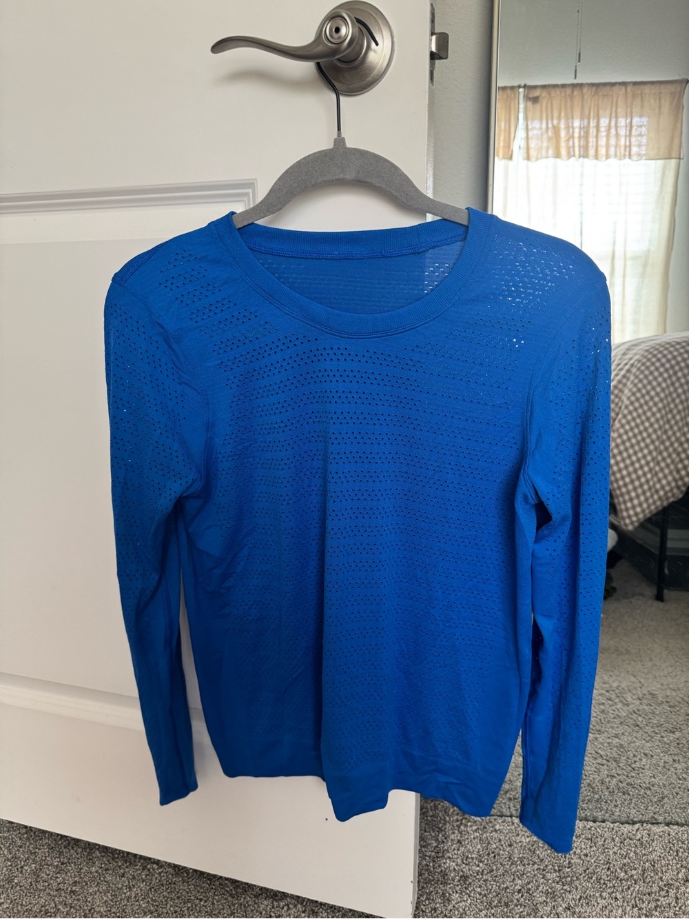 Lululemon breeze long sleeve